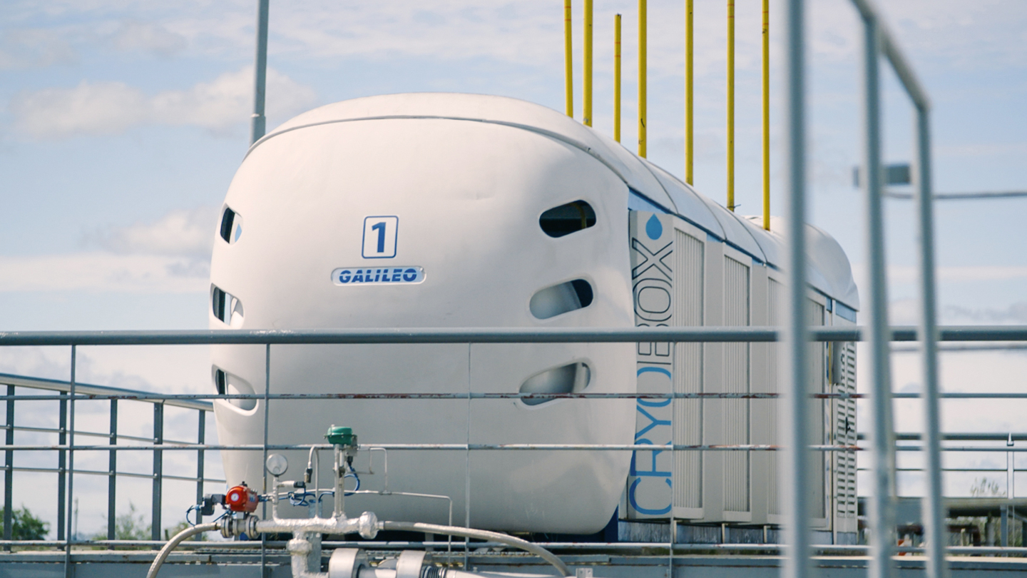 Our Cryobox™ LNG-Production Station.